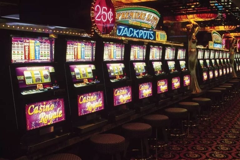 fb77 casino game lobby CTA banner for Philippines players
