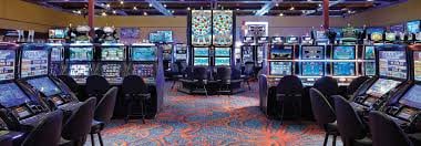 fb77 casino platform interface showing mobile and desktop layout